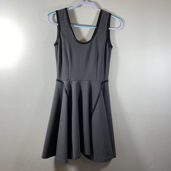 Mackage Collection Dress Size 4 Fit And Flare Exposed Zip Dress Leather Trim - Picture 1 of 7